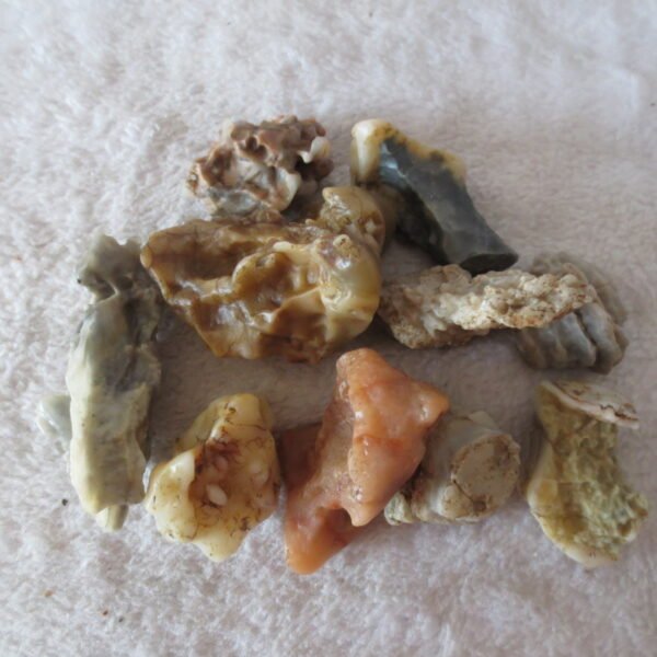 gobi desert raw rough stones natural mountain gobi rocks specimen for table decor. (p61) (copy)