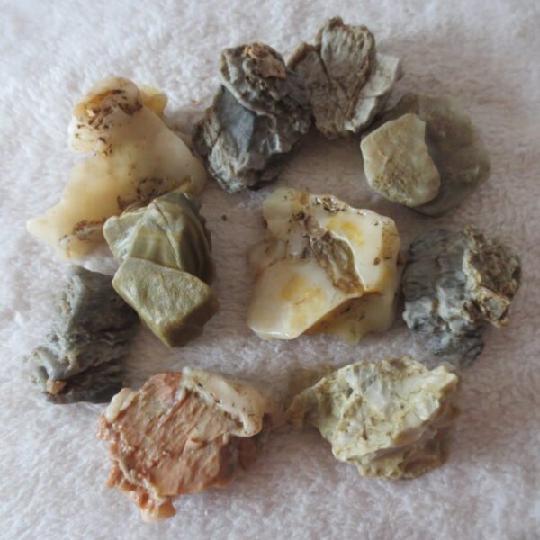 gobi desert raw rough stones natural mountain gobi rocks specimen for table decor. (p63)