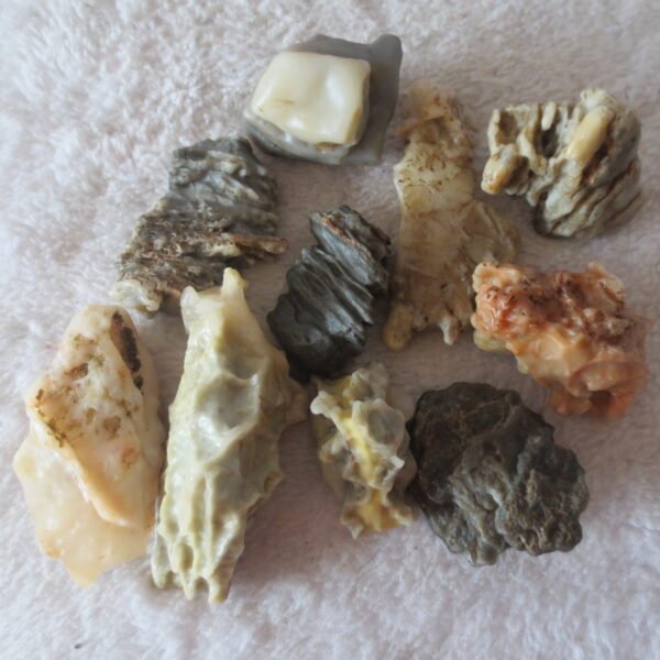 gobi desert raw rough stones natural mountain gobi rocks specimen for table decor. (p68)