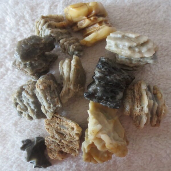 gobi desert raw rough stones natural mountain gobi rocks specimen for table decor. (p72)
