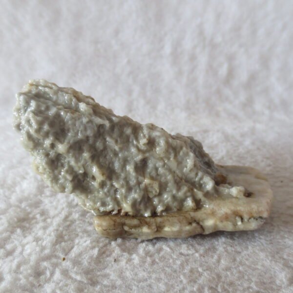 mountain shaped gobi wind carved layered agate natural rough stone specimen (v04)