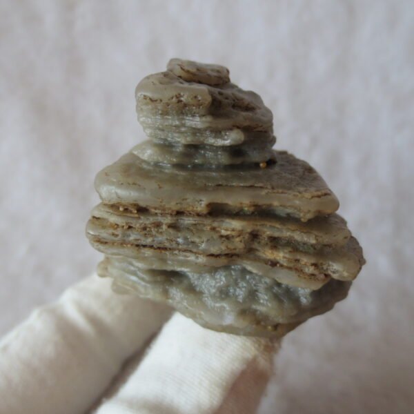 mountain shaped gobi wind carved layered agate natural rough stone specimen (v10)