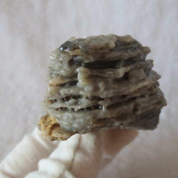 mountain shaped gobi wind carved layered agate natural rough stone specimen (v13) (copy)