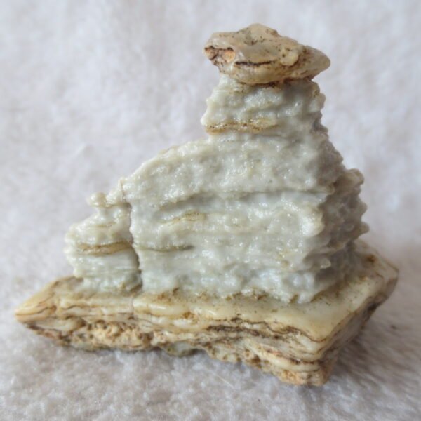 mountain shaped gobi wind carved layered agate natural rough stone specimen (v17)