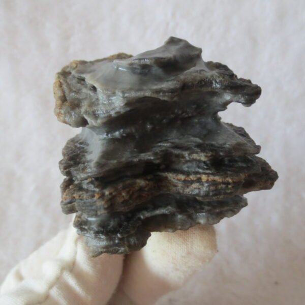 mountain shaped gobi wind carved layered agate natural rough stone specimen (v24) (copy)