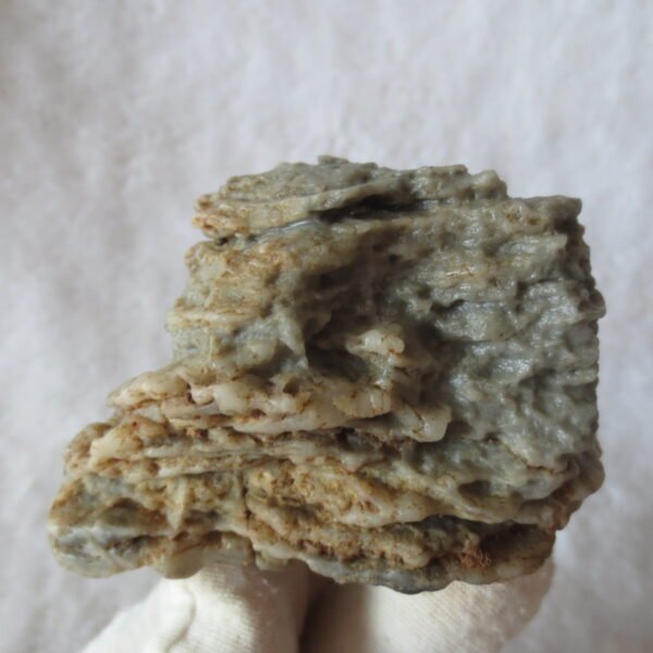 mountain shaped gobi wind carved layered agate natural rough stone specimen (v28) (copy)