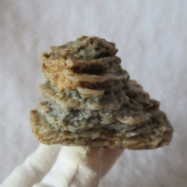mountain shaped gobi wind carved layered agate natural rough stone specimen (v28) (copy)