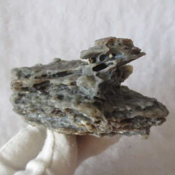 mountain shaped gobi wind carved layered agate natural rough stone specimen (v32)