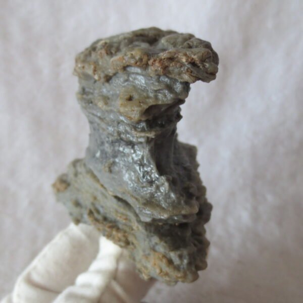 mountain shaped gobi wind carved layered agate natural rough stone specimen (v32) (copy)