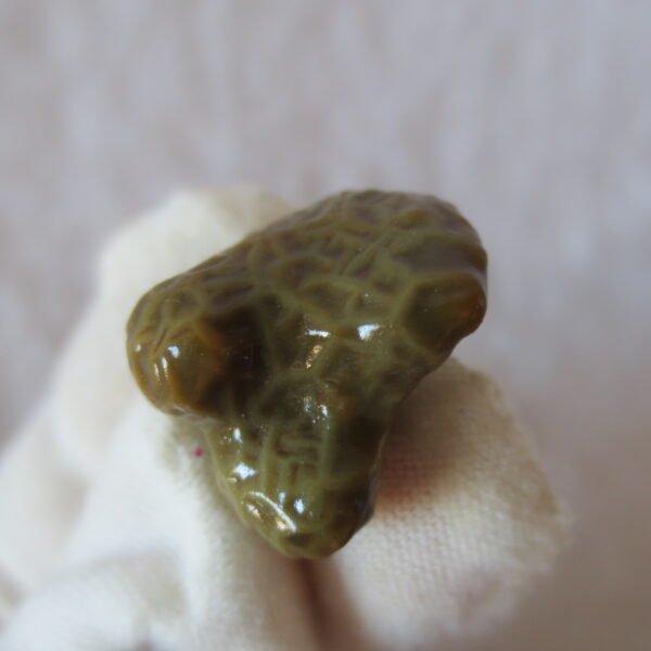 natural gobi vein agate raw stone, jinmai stone specimen (q02） (copy)
