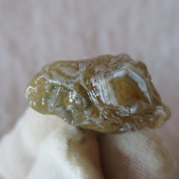 natural gobi vein agate raw stone, jinmai stone specimen (q05）