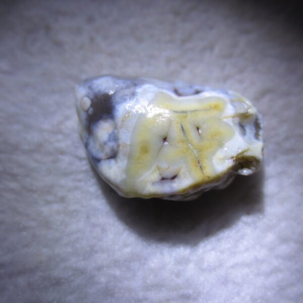 natural gobi vein agate raw stone, jinmai stone specimen (q18） (copy)