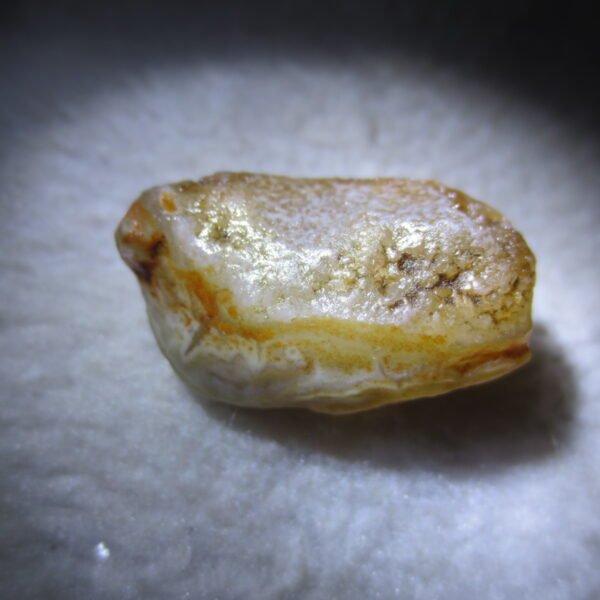 natural gobi vein agate raw stone, jinmai stone specimen (q30）