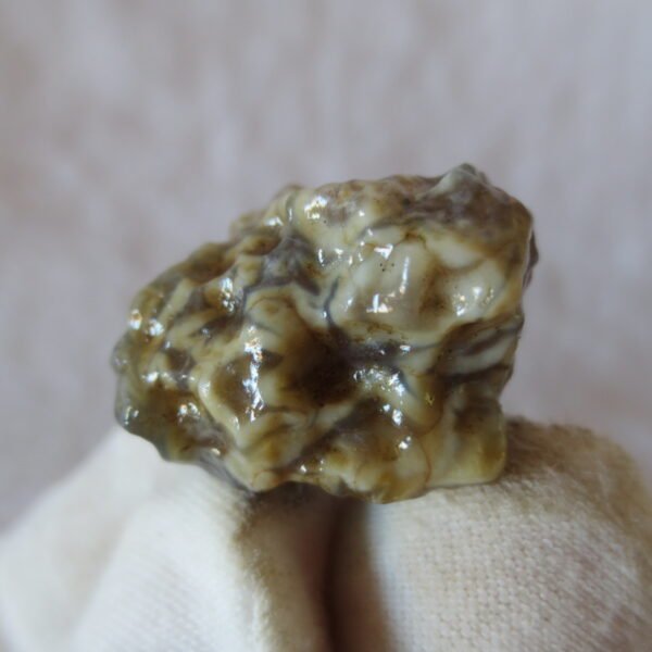 natural gobi vein agate raw stone, jinmai stone specimen (q44）