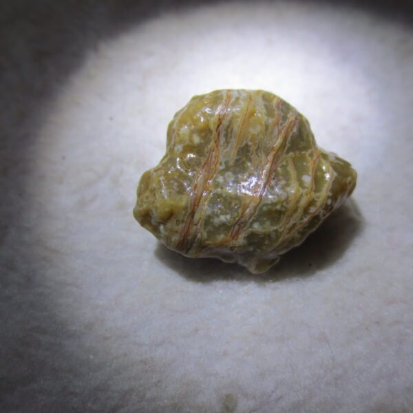 natural gobi vein agate raw stone, jinmai stone specimen (q62）
