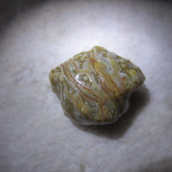 natural gobi vein agate raw stone, jinmai stone specimen (q62）