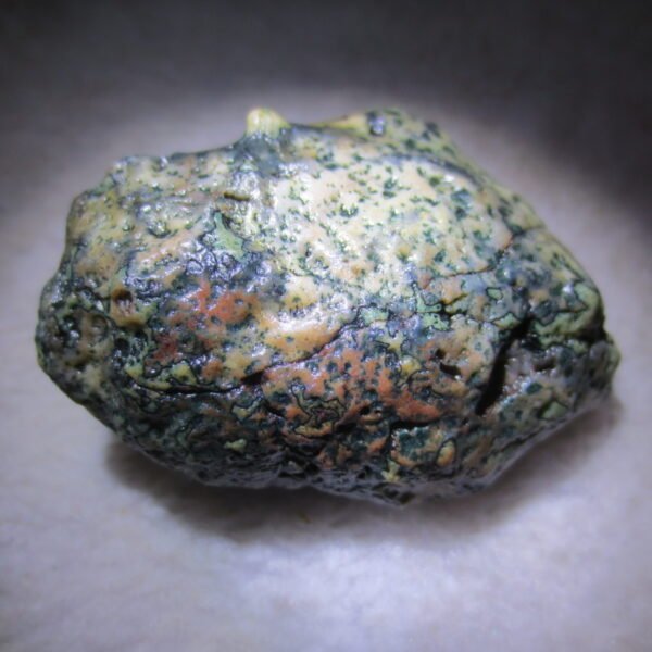 natural green grass flower gobi moss agate , desert gobi stone mineral specimen (t02)