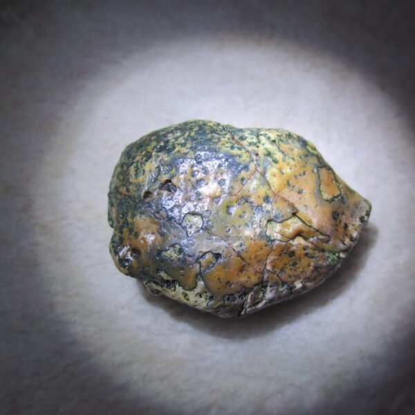 natural green grass flower gobi moss agate , desert gobi stone mineral specimen (t02)
