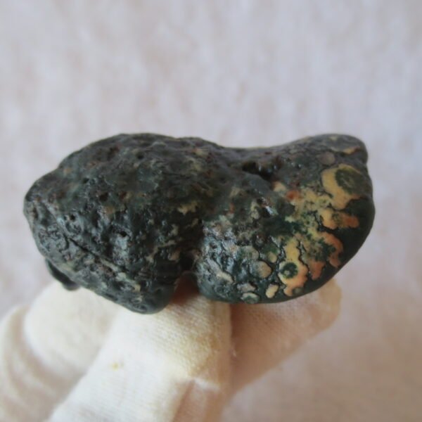 natural green grass flower gobi moss agate , desert gobi stone mineral specimen (t06)