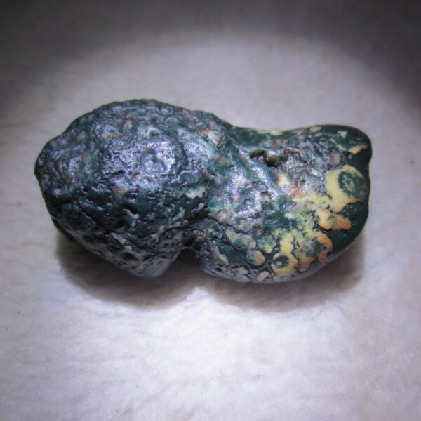 natural green grass flower gobi moss agate , desert gobi stone mineral specimen (t06)