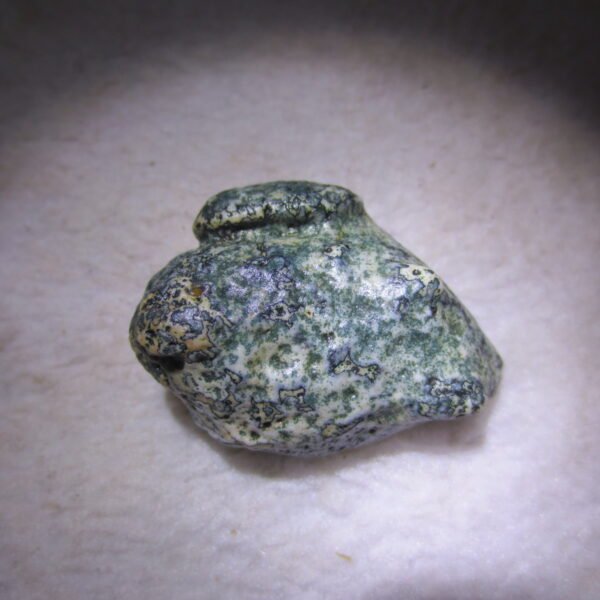 natural green grass flower gobi moss agate , desert gobi stone mineral specimen (t07） (copy)