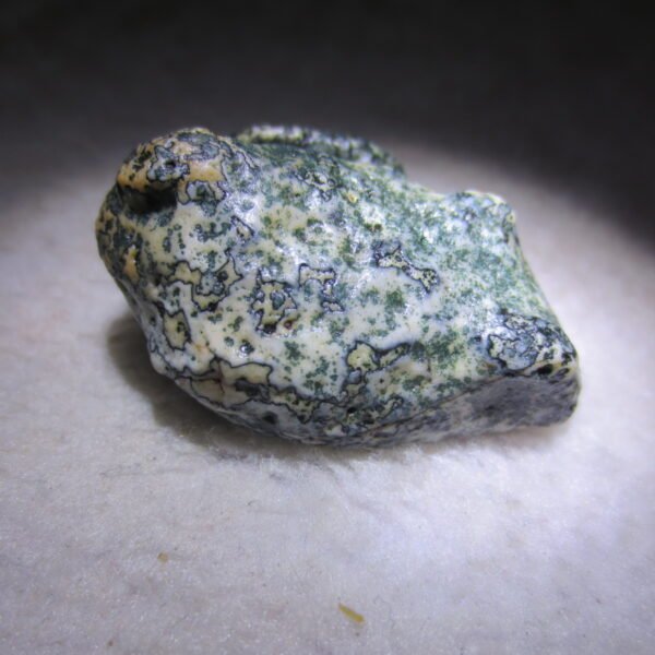 natural green grass flower gobi moss agate , desert gobi stone mineral specimen (t07） (copy)