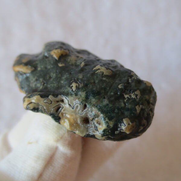 natural green grass flower gobi moss agate , desert gobi stone mineral specimen (t08） (copy)
