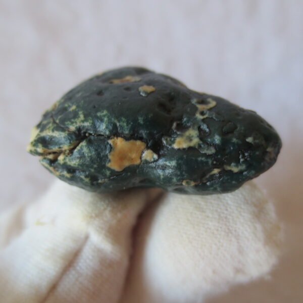 natural green grass flower gobi moss agate , desert gobi stone mineral specimen (t09） (copy)