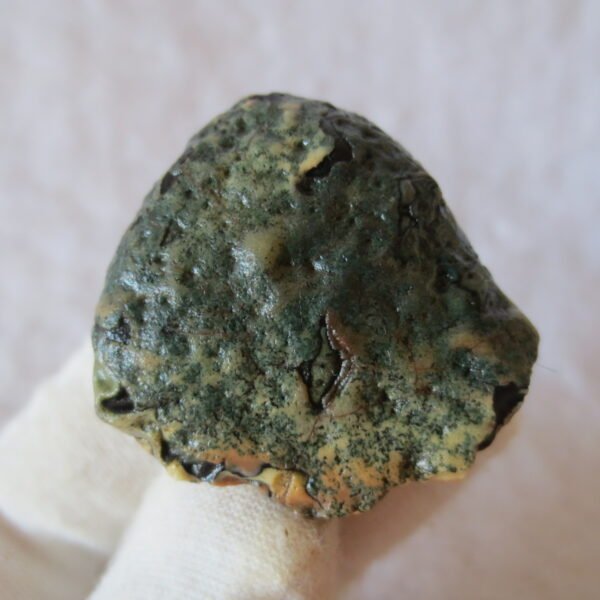 natural green grass flower gobi moss agate , desert gobi stone mineral specimen (t10） (copy)