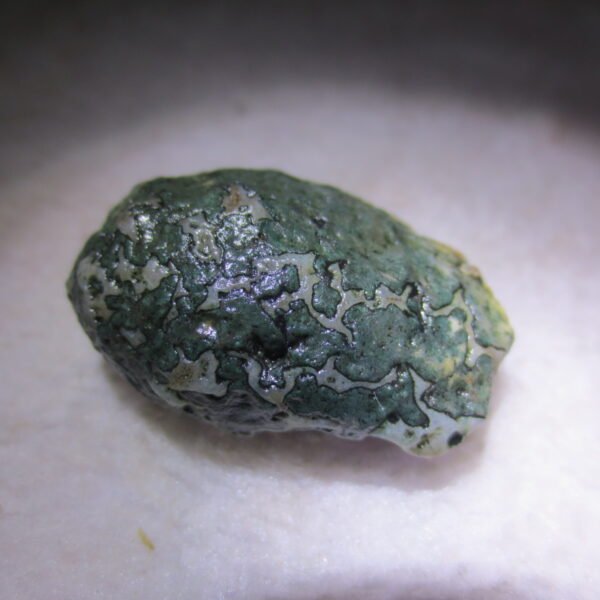 natural green grass flower gobi moss agate , desert gobi stone mineral specimen (t10） (copy)