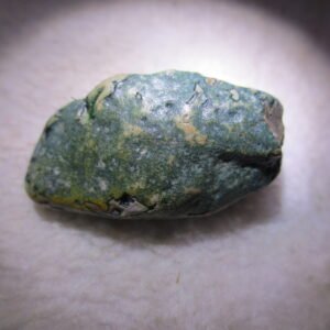 natural green grass flower gobi moss agate , desert gobi stone mineral specimen (t12）