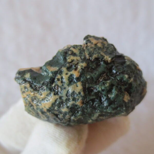 natural green grass flower gobi moss agate , desert gobi stone mineral specimen (t12） (copy)
