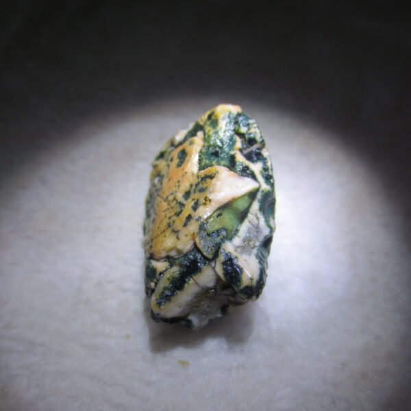 natural green grass flower gobi moss agate , desert gobi stone mineral specimen (t12） (copy)