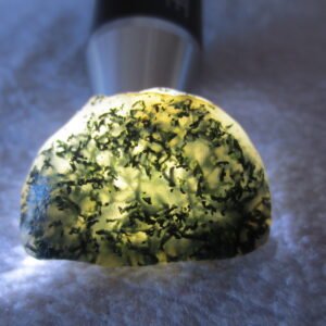 natural green grass flower gobi moss agate , desert gobi stone mineral specimen (t18）