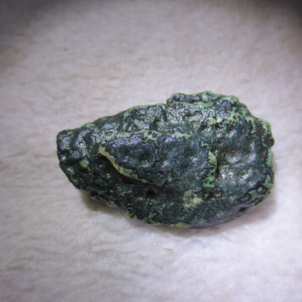 natural green grass flower gobi moss agate , desert gobi stone mineral specimen (t18） (copy)