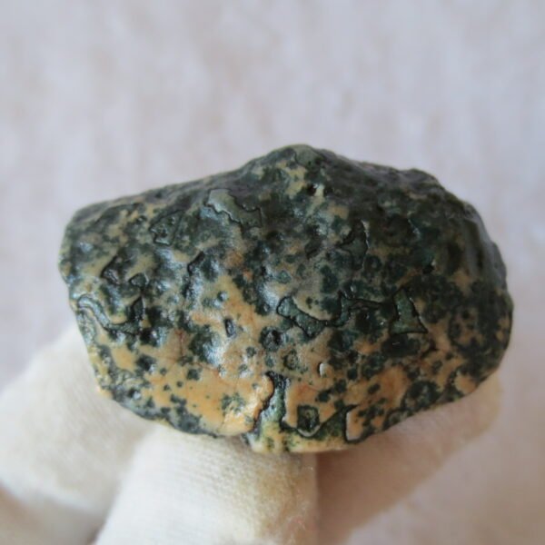 natural green grass flower gobi moss agate , desert gobi stone mineral specimen (t21） (copy)