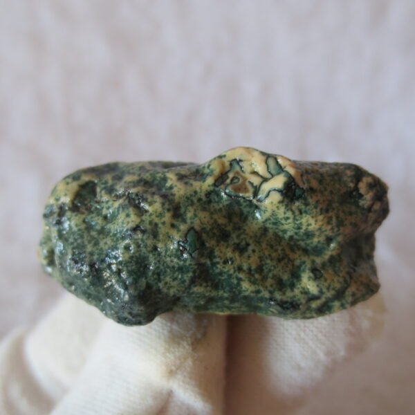 natural green grass flower gobi moss agate , desert gobi stone mineral specimen (t22) (copy)