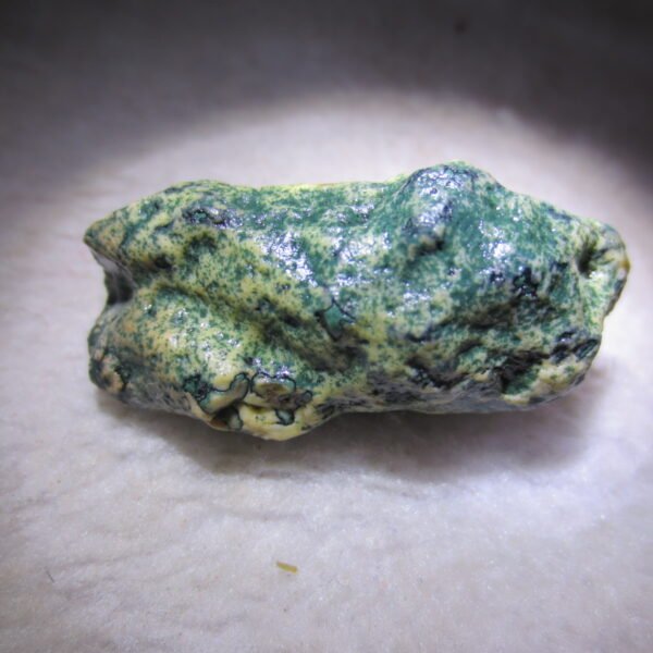 natural green grass flower gobi moss agate , desert gobi stone mineral specimen (t22) (copy)
