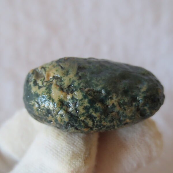 natural green grass flower gobi moss agate , desert gobi stone mineral specimen (t24） (copy)
