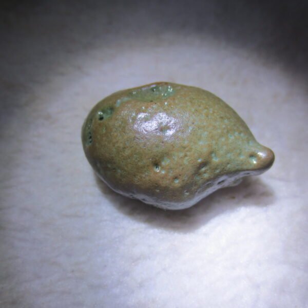 natural green grass flower gobi moss agate , desert gobi stone mineral specimen (t27）