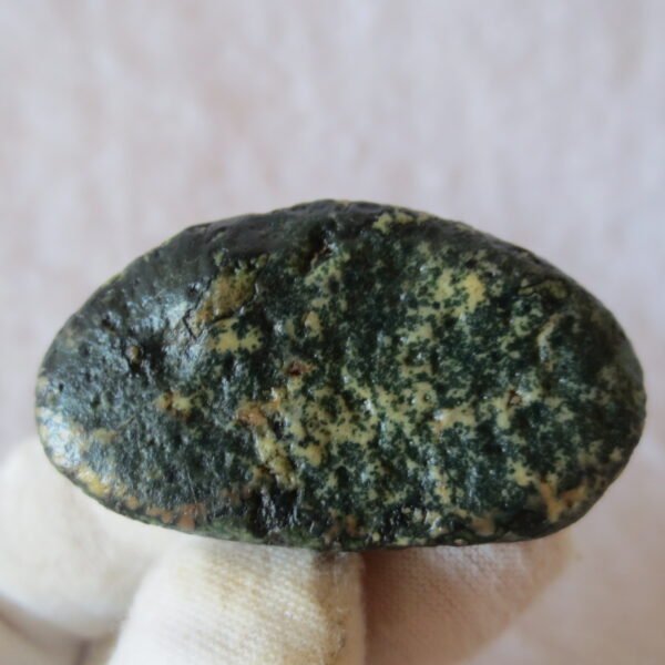 natural green grass flower gobi moss agate , desert gobi stone mineral specimen (t29）