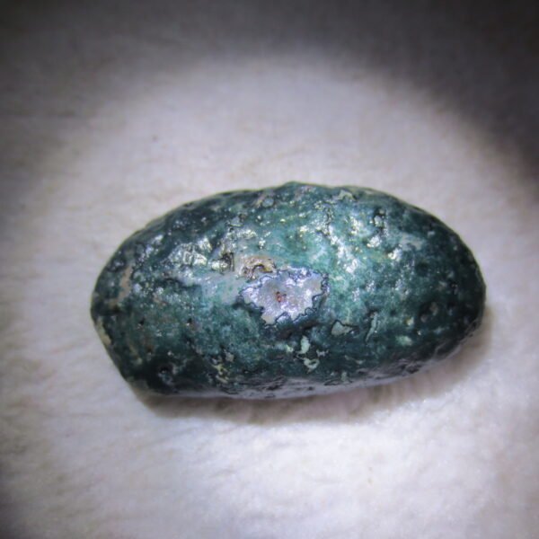 natural green grass flower gobi moss agate , desert gobi stone mineral specimen (t29）