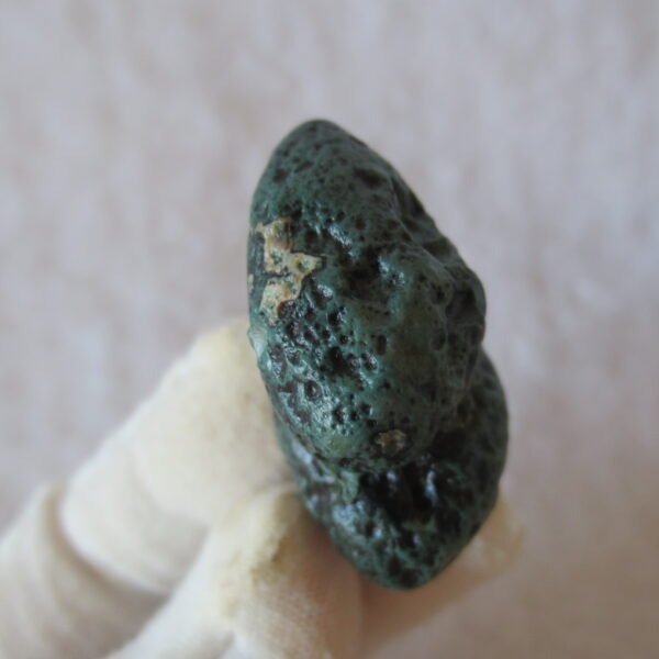 natural green grass flower gobi moss agate , desert gobi stone mineral specimen (t31)