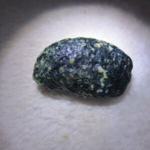 natural green grass flower gobi moss agate , desert gobi stone mineral specimen (t34）