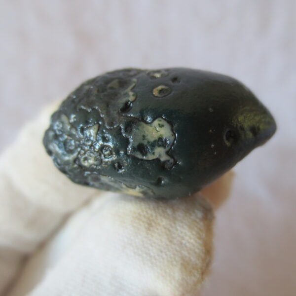 natural green grass flower gobi moss agate , desert gobi stone mineral specimen (t36）