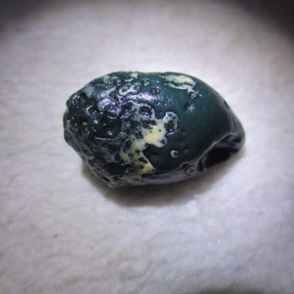 natural green grass flower gobi moss agate , desert gobi stone mineral specimen (t36）
