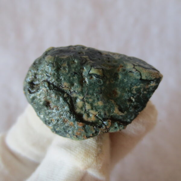 natural green grass flower gobi moss agate , desert gobi stone mineral specimen (t37)