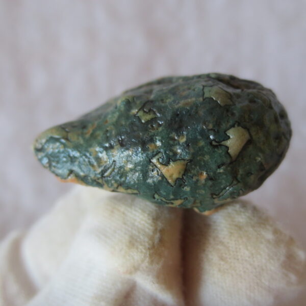 natural green grass flower gobi moss agate , desert gobi stone mineral specimen (t37)