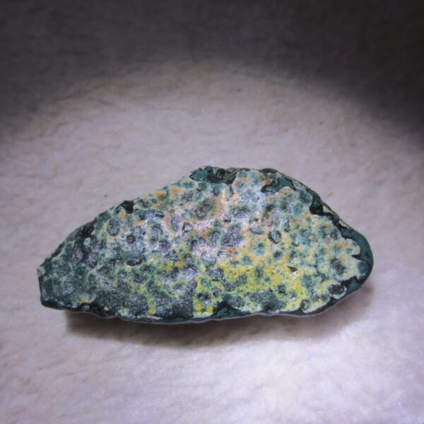 natural green grass flower gobi moss agate , desert gobi stone mineral specimen (t38)