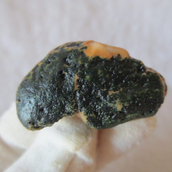 natural green grass flower gobi moss agate , desert gobi stone mineral specimen (t40)